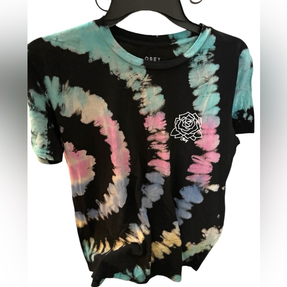 Obey - women’s tide dye tshirt